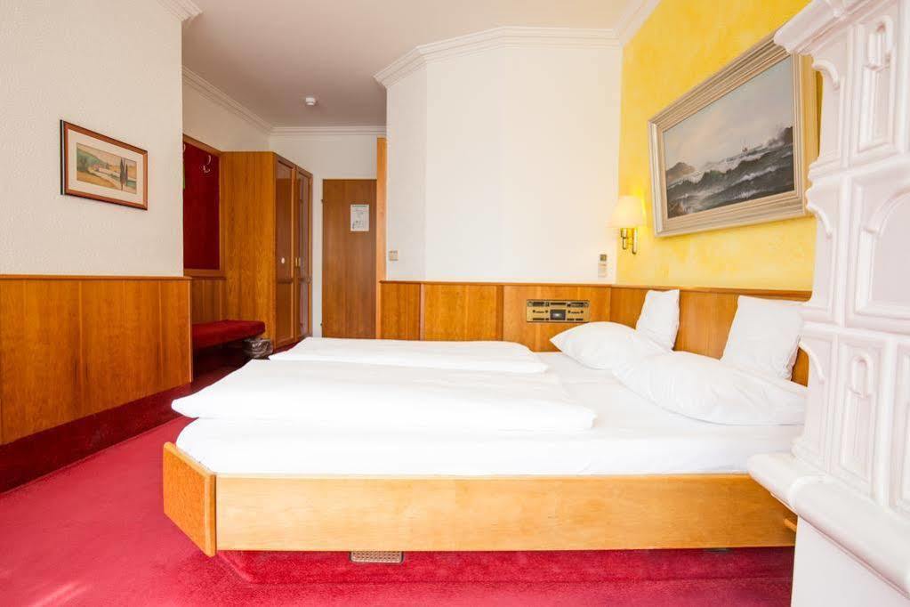 Hotel Kubler Stars Karlsruhe Exterior foto